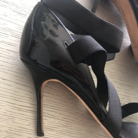 Manolo BLAHNIK pantent gladiator Shoes Size 38